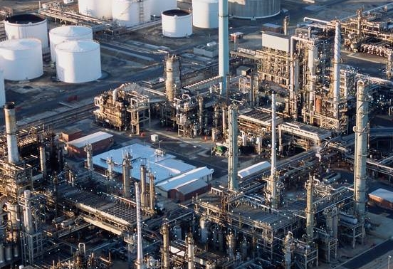 【Industry Focus】The petrochemical industry is full of challenges and opportunities