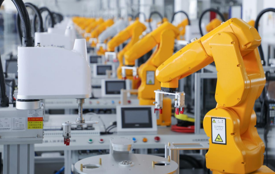A New Chapter of Human-Machine Collaboration in Automatic Assembly Lines of Chinese Equipment Factories